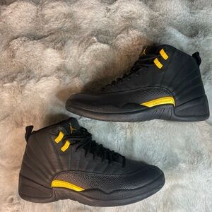 Nike Air Jordan 12 Men's Retro Shoes Black/Taxi  Size 11